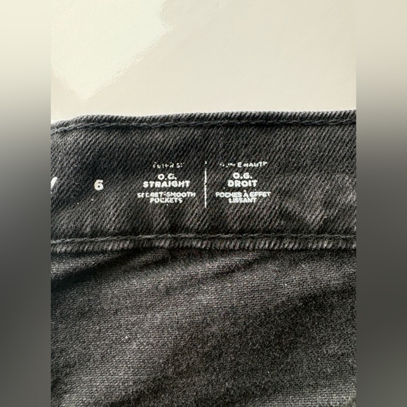 Old Navy O.G. Straight Black Jeans Size 6 Raw Hem - Picture 4 of 9